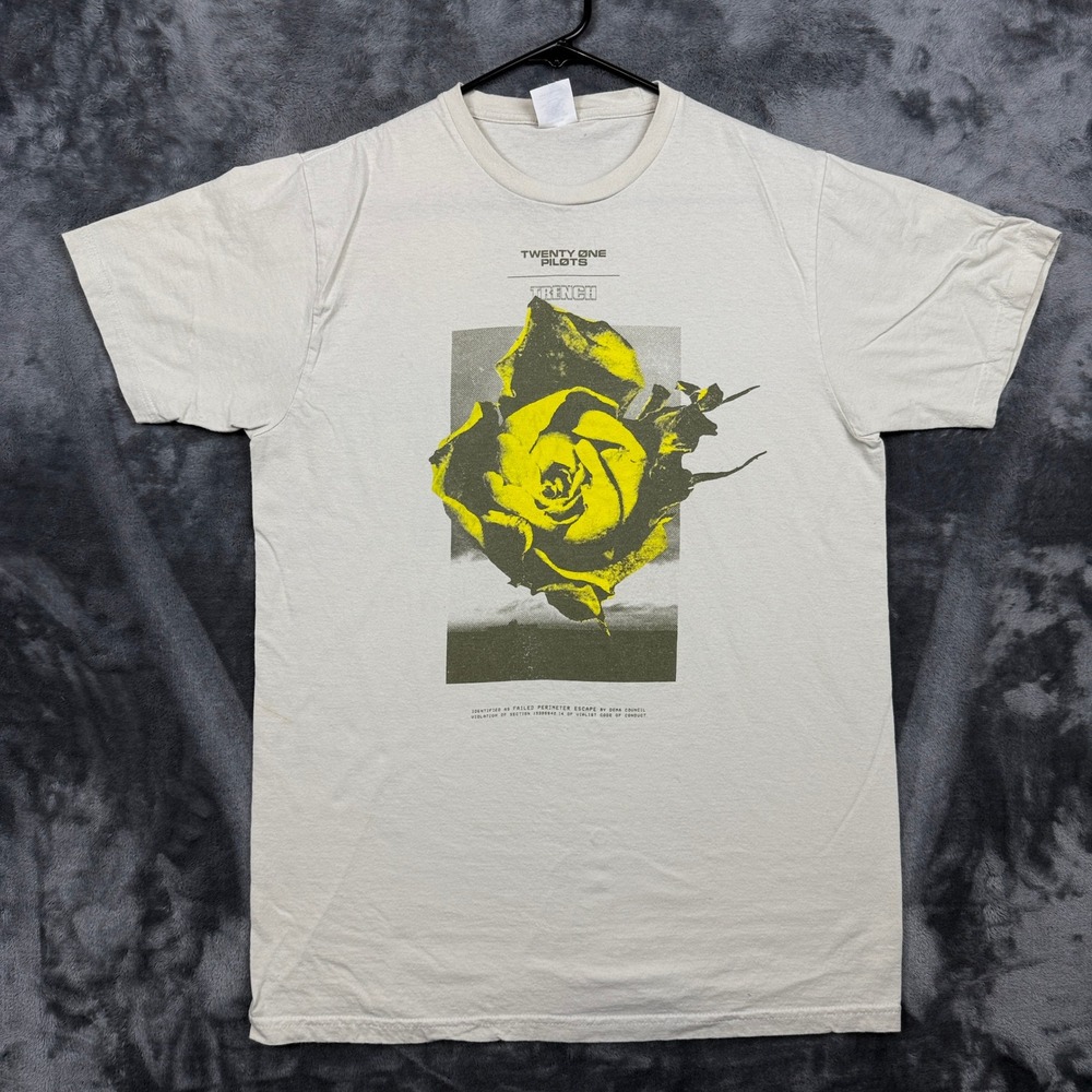 Twenty One Pilots T-Shirt Mens Large Cream Trench Yellow Rose Band Tee Graphic